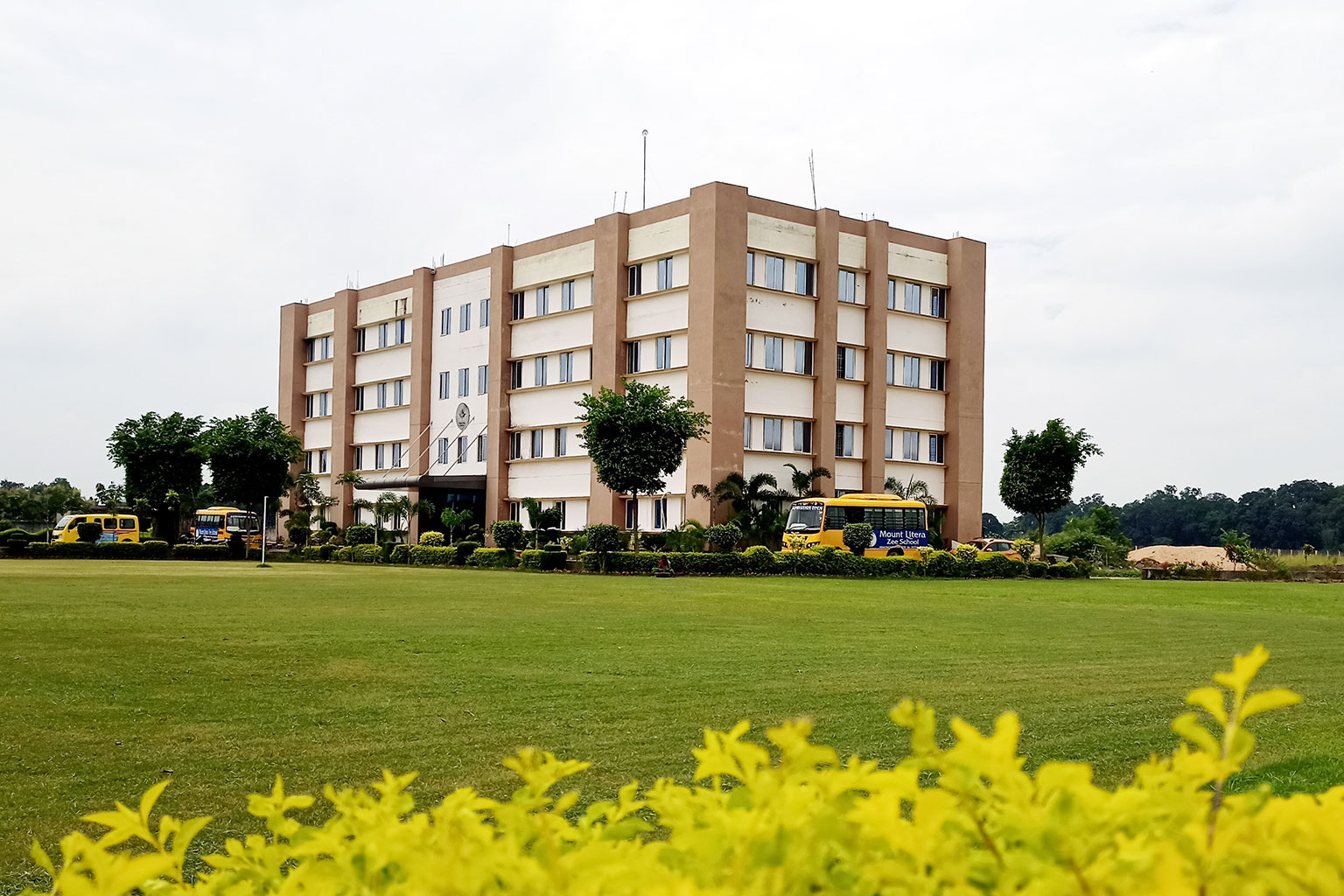 About MLZS Jaunpur Campus